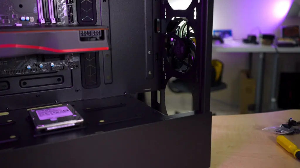 Cooler Master MasterBox NR600