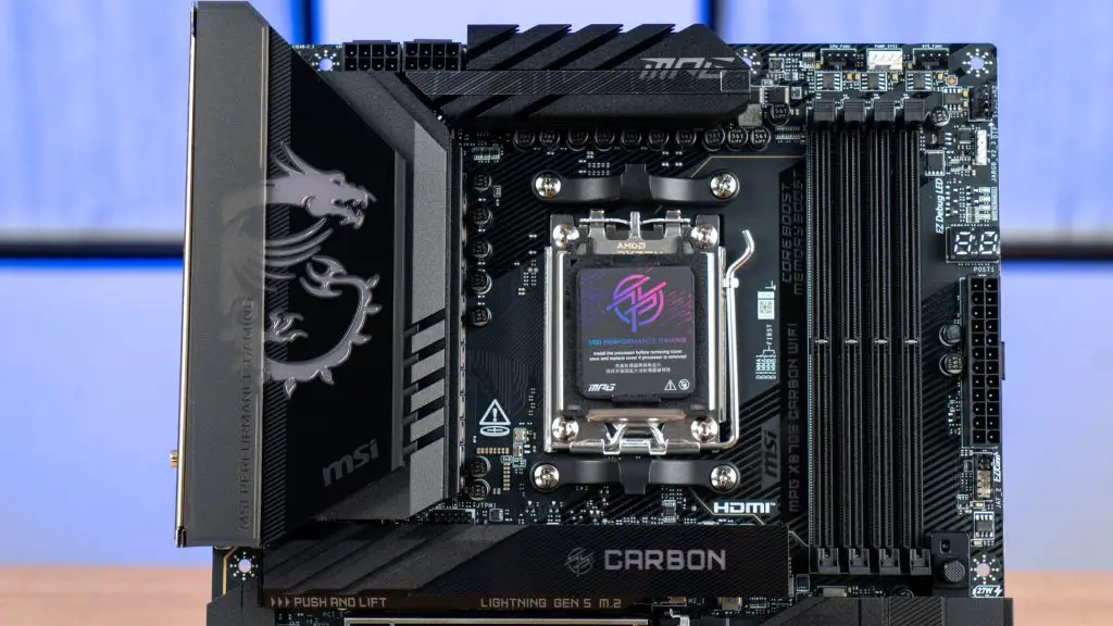 MSI MPG X870E Carbon WiFi 03
