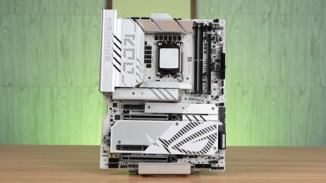 ROG Maximus Z890 Apex 03