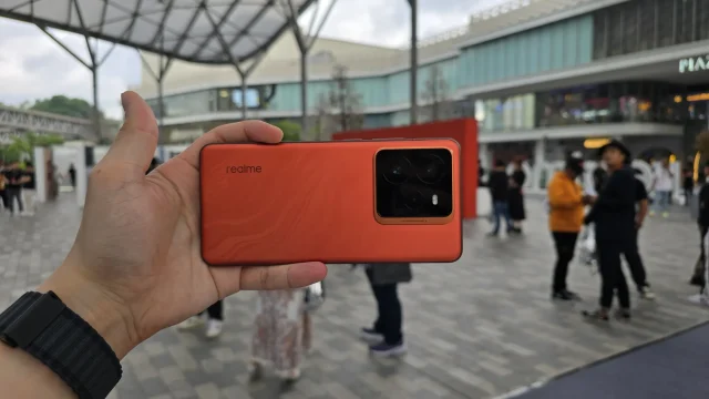 realme GT 7 Pro (2)